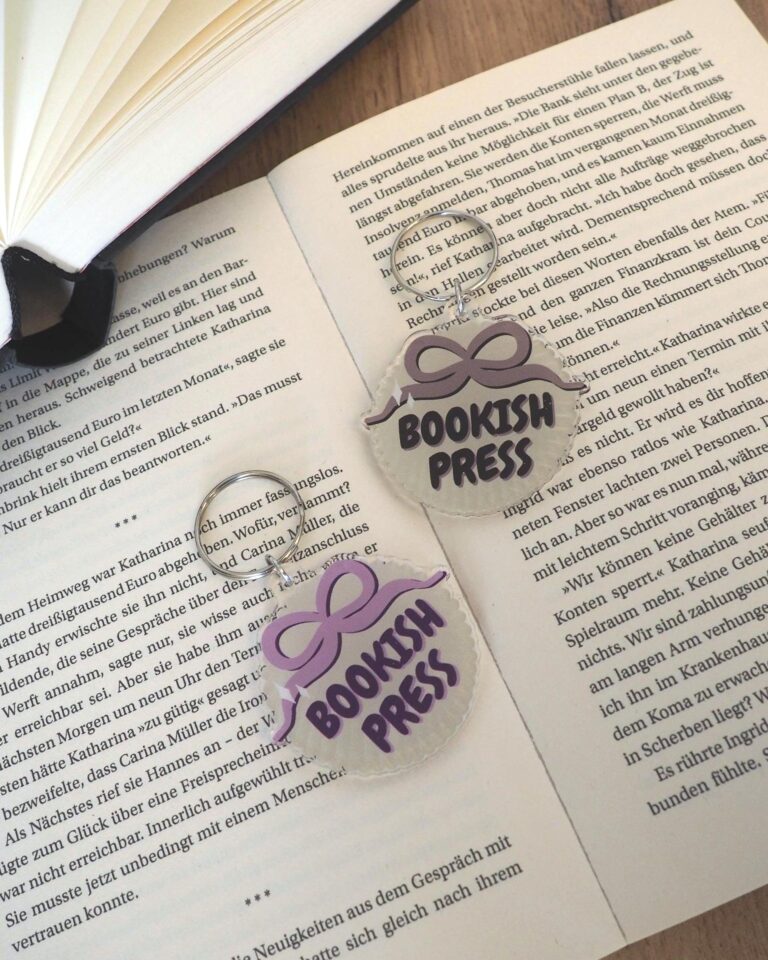 Bookish Press Pendant – Produktbild 1