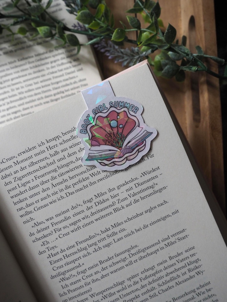 Magnetisches bookish Lesezeichen mit Holo Effekt – Produktbild 4